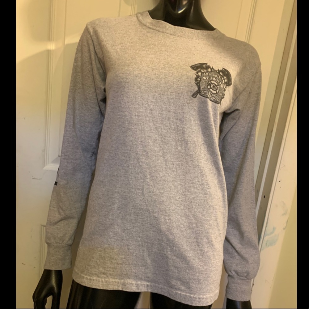 “OFFICIAL” FIRE/EMT Women’s Shirt       Size S    NWOT